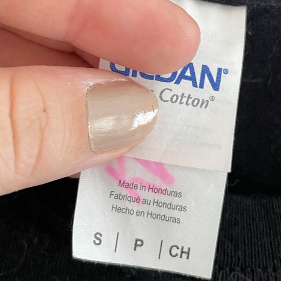 Alpha omicron pi t shirt ✨ - Picture 3 of 3